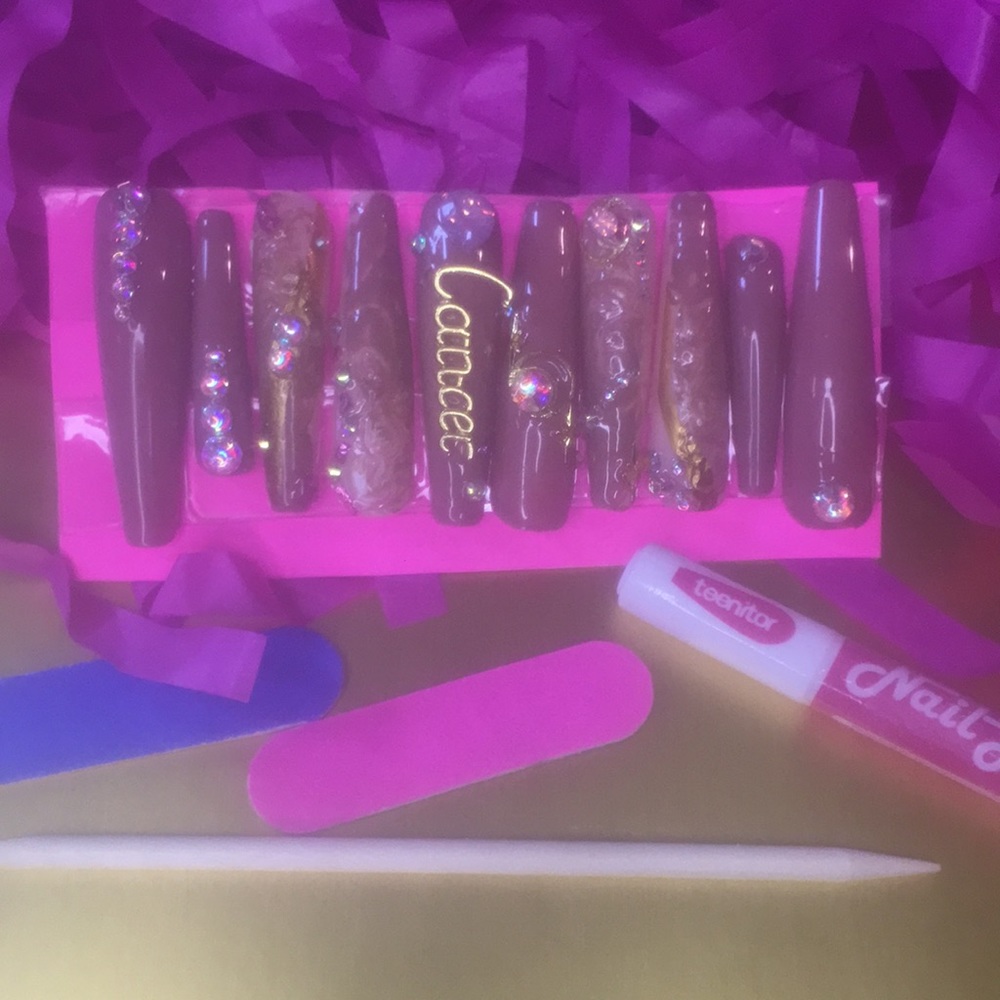 Xxl nude Cancer press on nails (narrow)